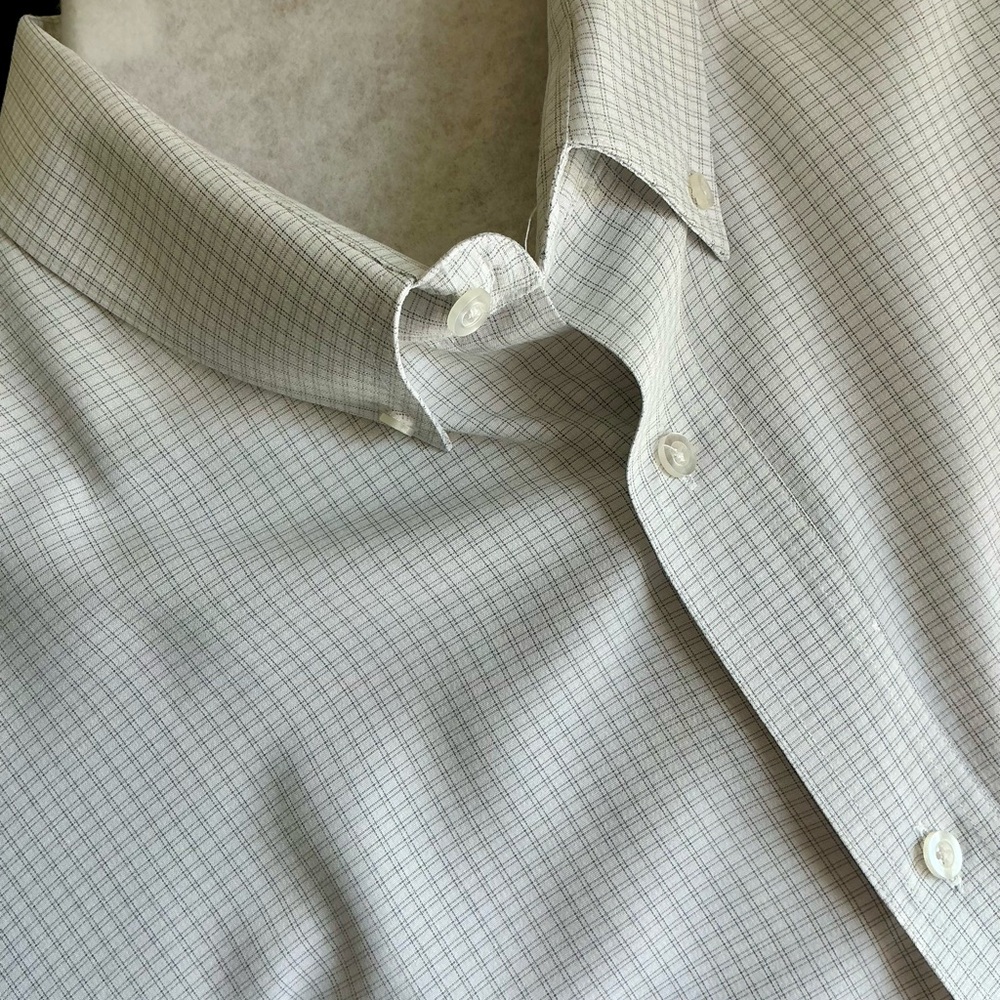White Casual Button Down Shirt with Textured Pattern